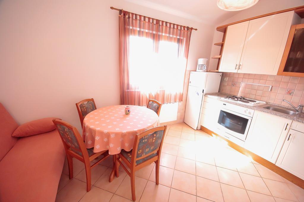 Apartments Skelin Vodice Oda fotoğraf